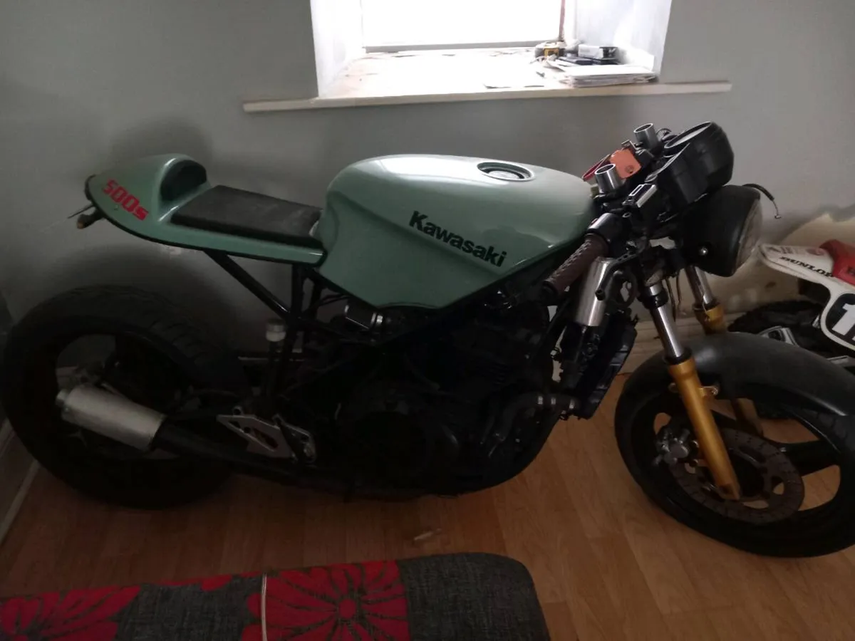 Kawasaki cafe racer project - Image 3