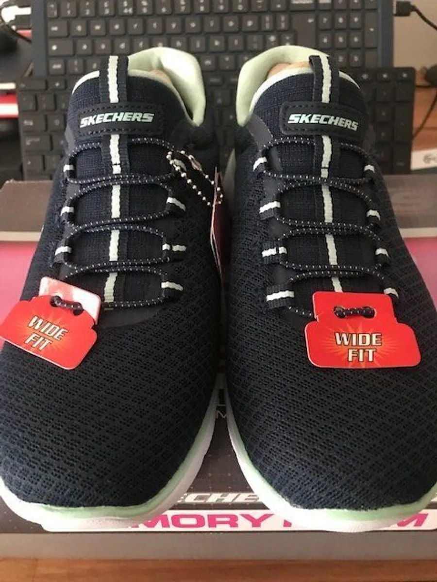 Womens Skechers Trainers Size: UK 3 / EUR 36 - Image 3