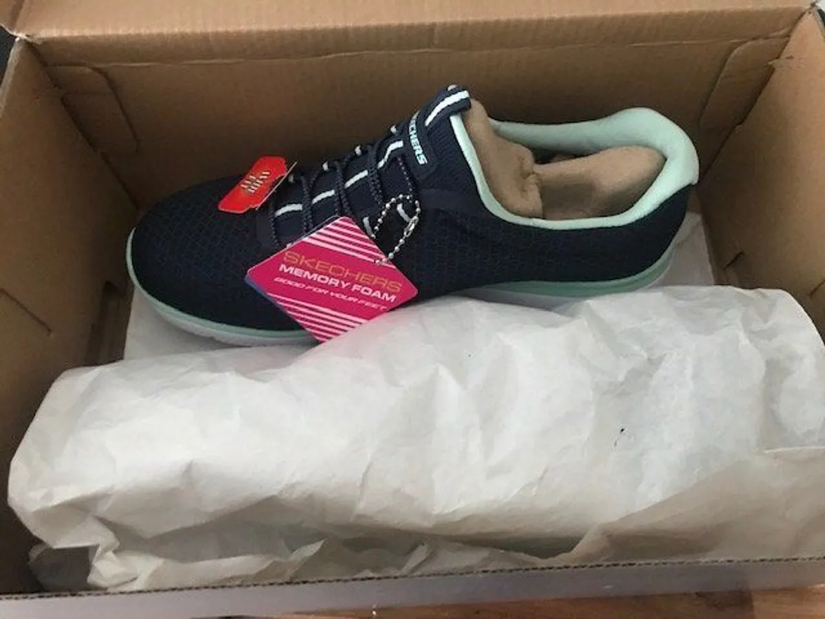 Womens Skechers Trainers Size: UK 3 / EUR 36 - Image 4