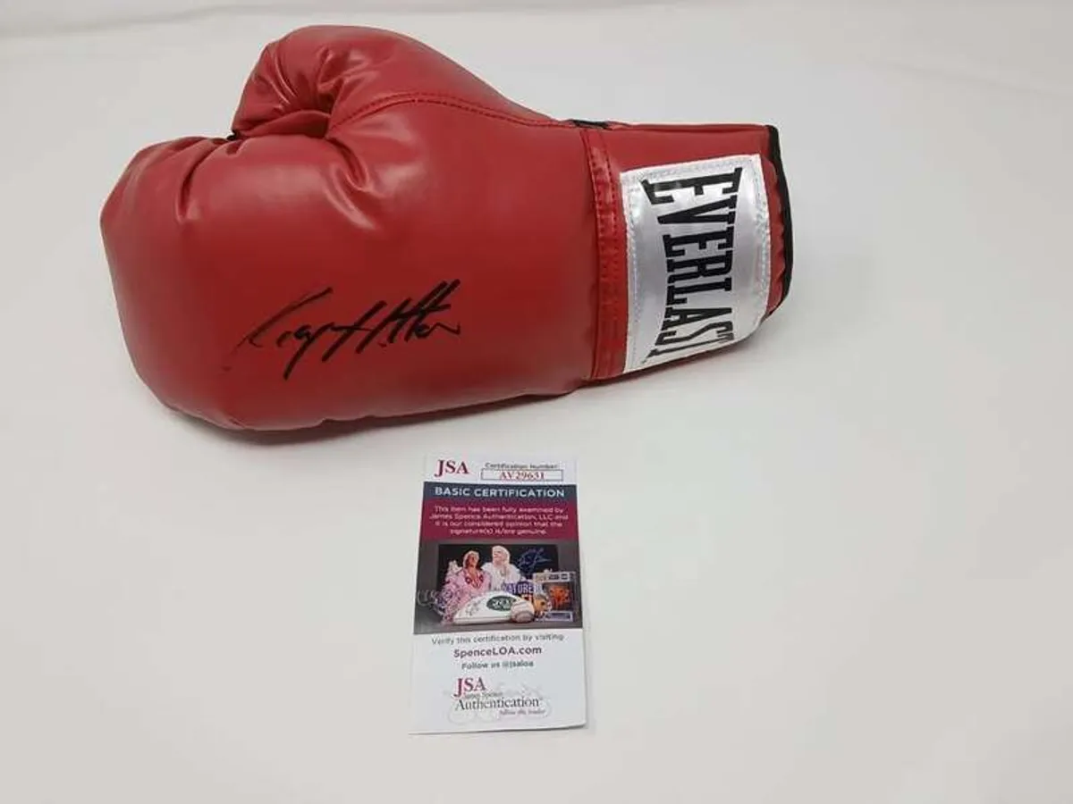 Ricky Hatton Signed Boxing Glove & Photo (JSA Certified) - Image 3
