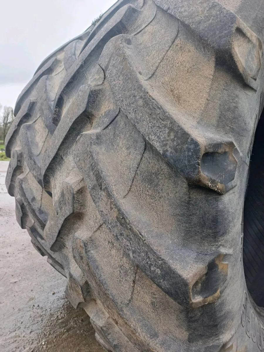 650/65/R38 Trelleborg - Image 2