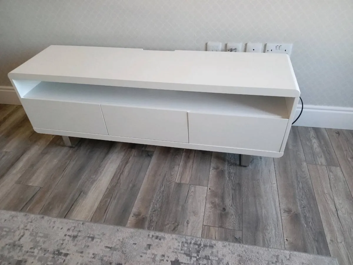 Tv unit - Image 2