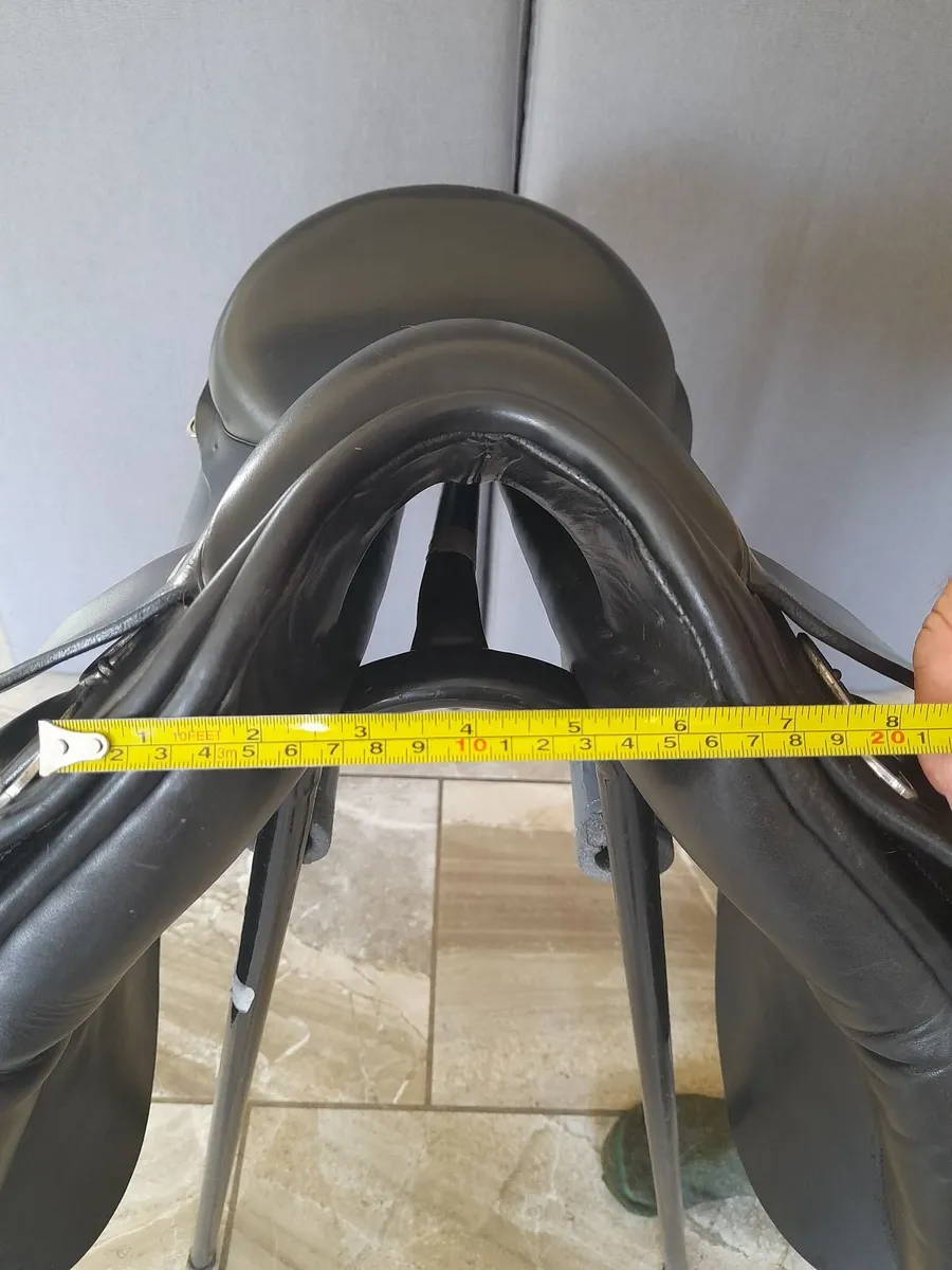 Jeffries Stamford 17inch medium black show saddle - Image 3