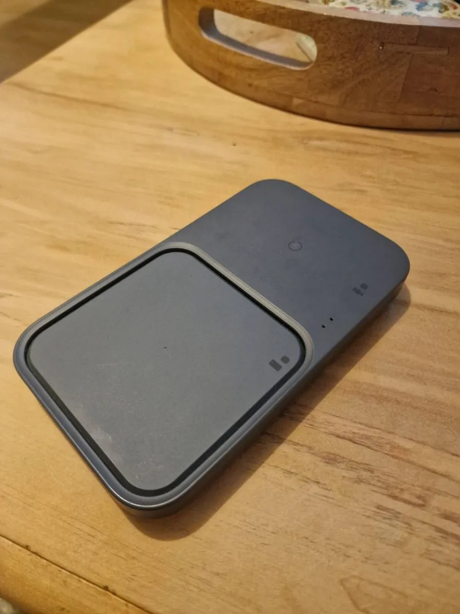Genuine Samsung Wireless Duo Charger - Image 2