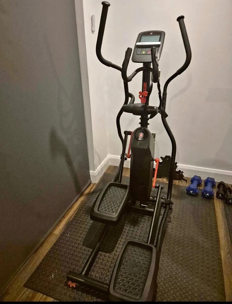 Elliptical, Cross trainer - Image 1