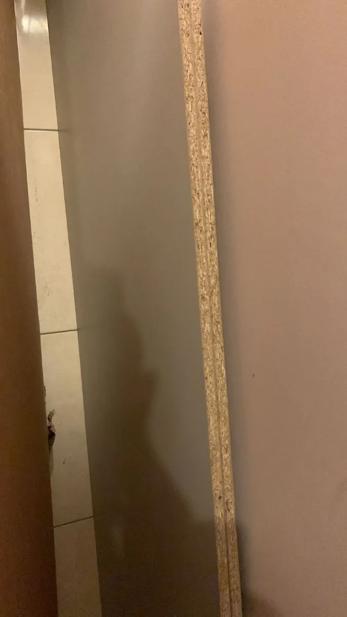 Mirrored 5ft  wardrobe - Image 4