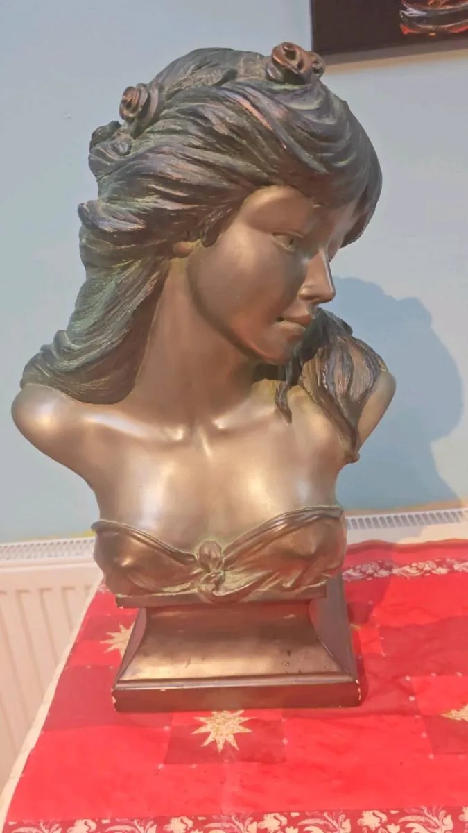 Capodimonte Italy Art Nouveau Lady Bust – Limited - Image 2