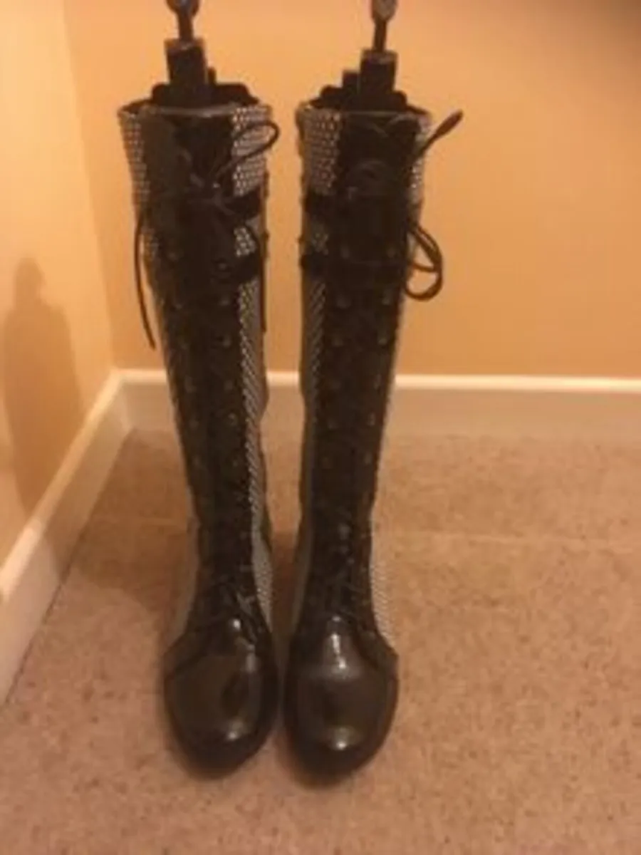 BRAND NEW Black and White Tall Knee Boots, Size 40 - Image 2