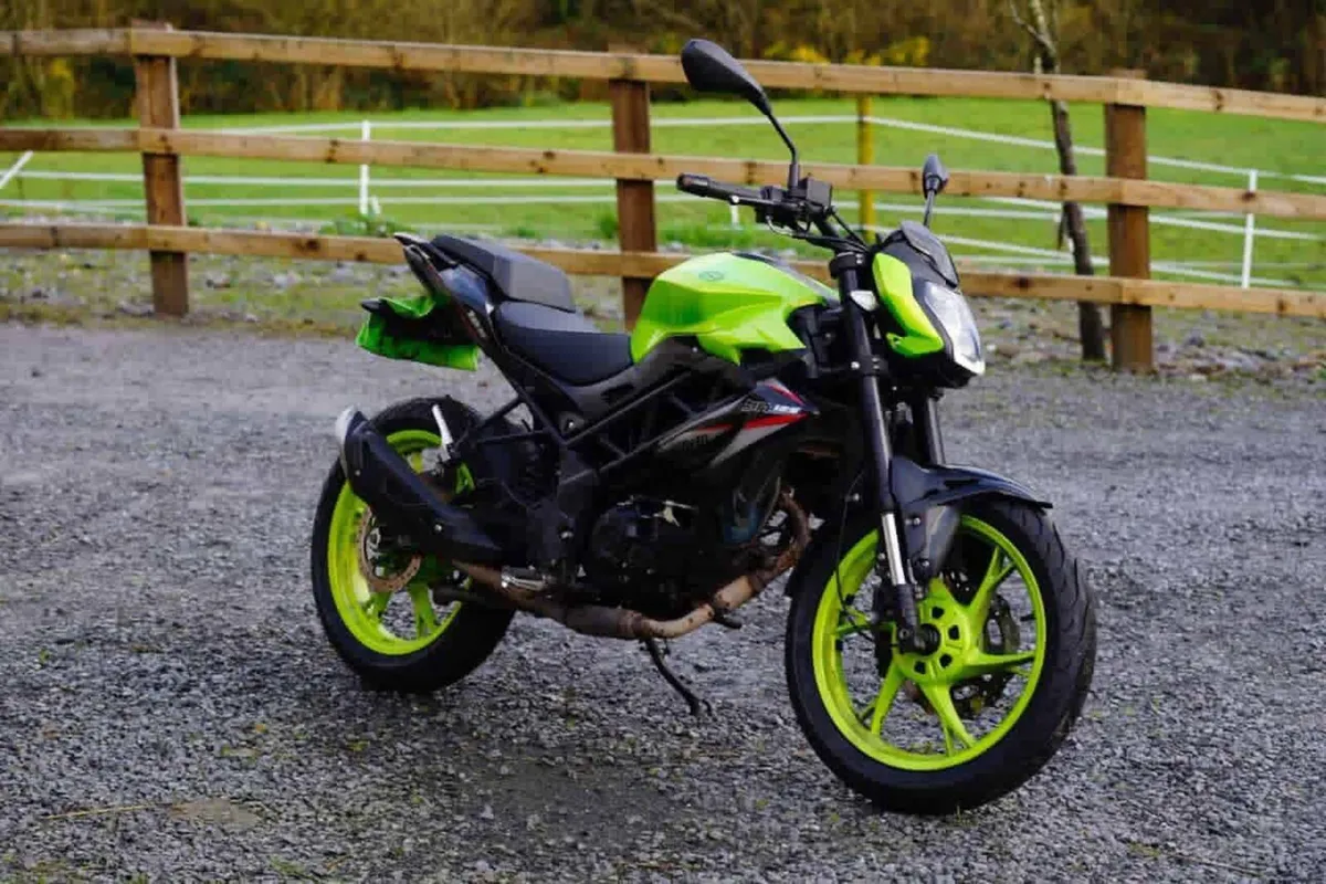 Benelli BN 125 - Image 2