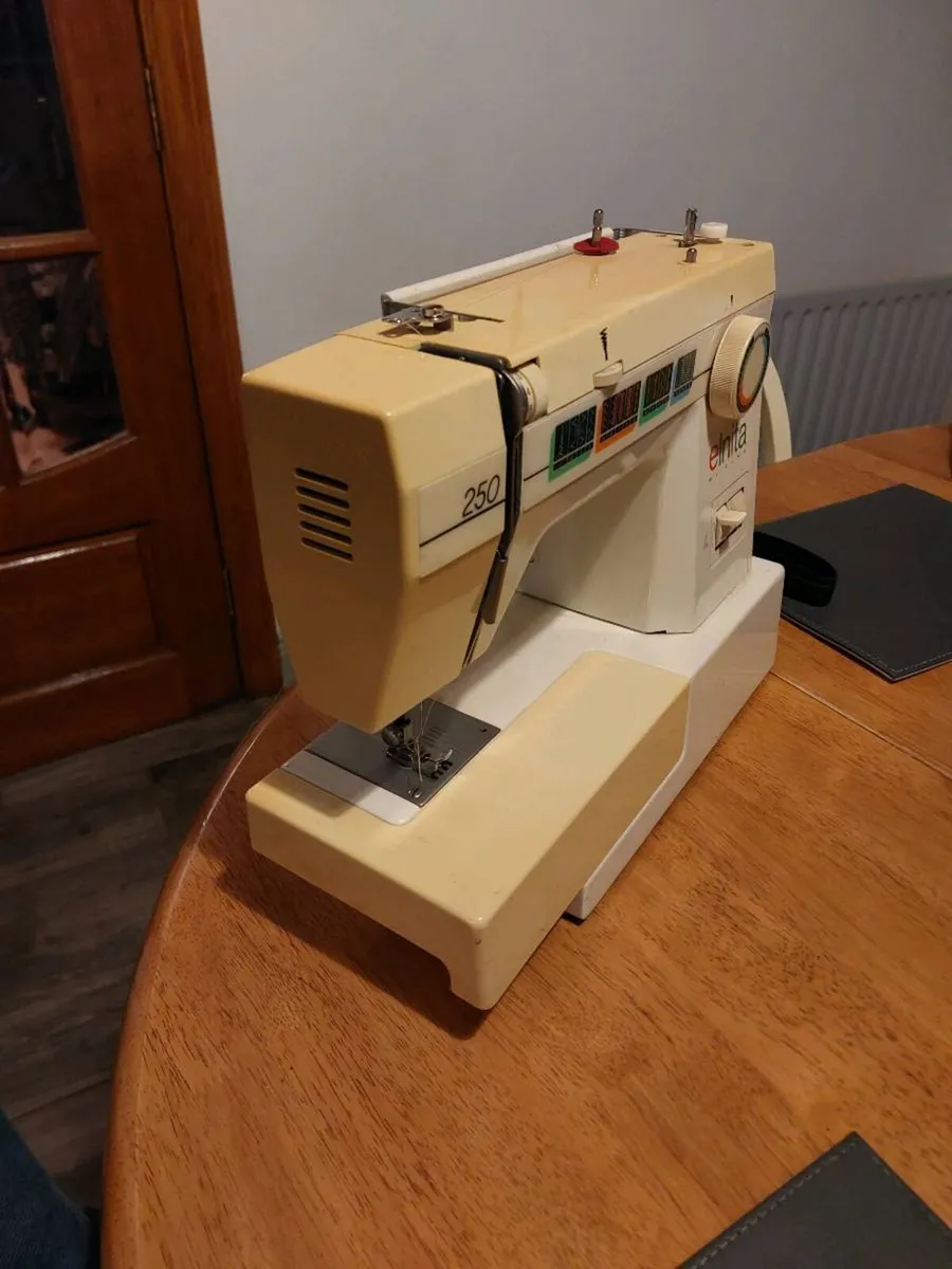 Elnita 250 sewing machine - Image 3