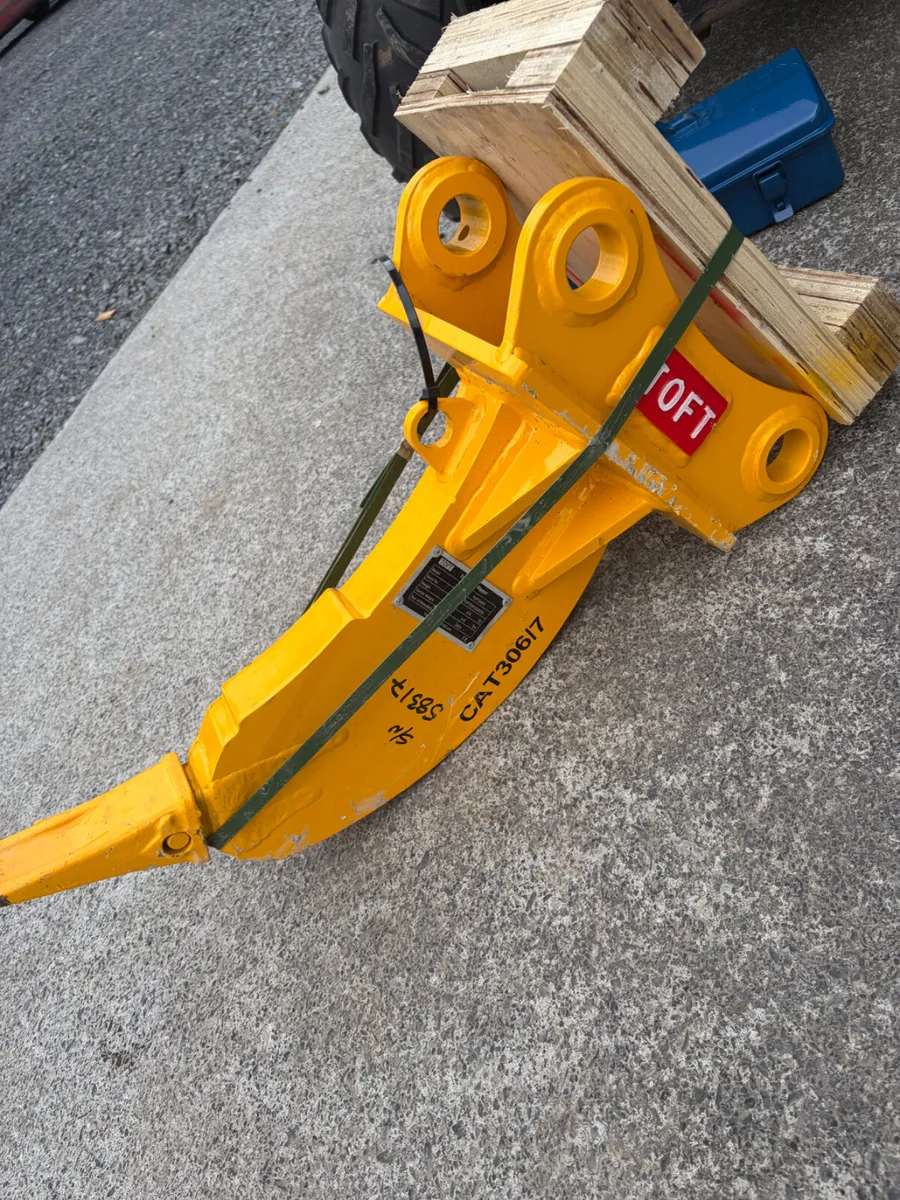 Unused Toft 45mm pin ripper suit 4-7t digger - Image 1