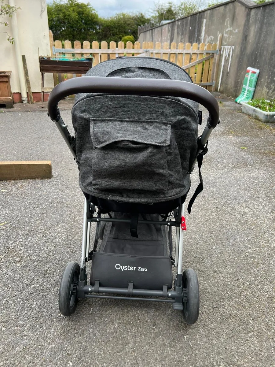 Stroller - Image 3