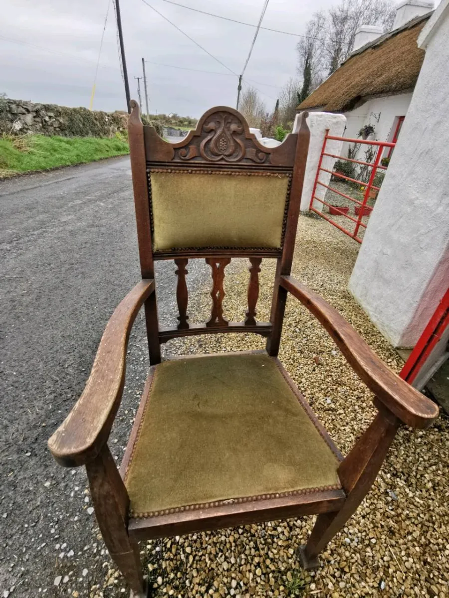 Antique chairs and collectables - Image 2