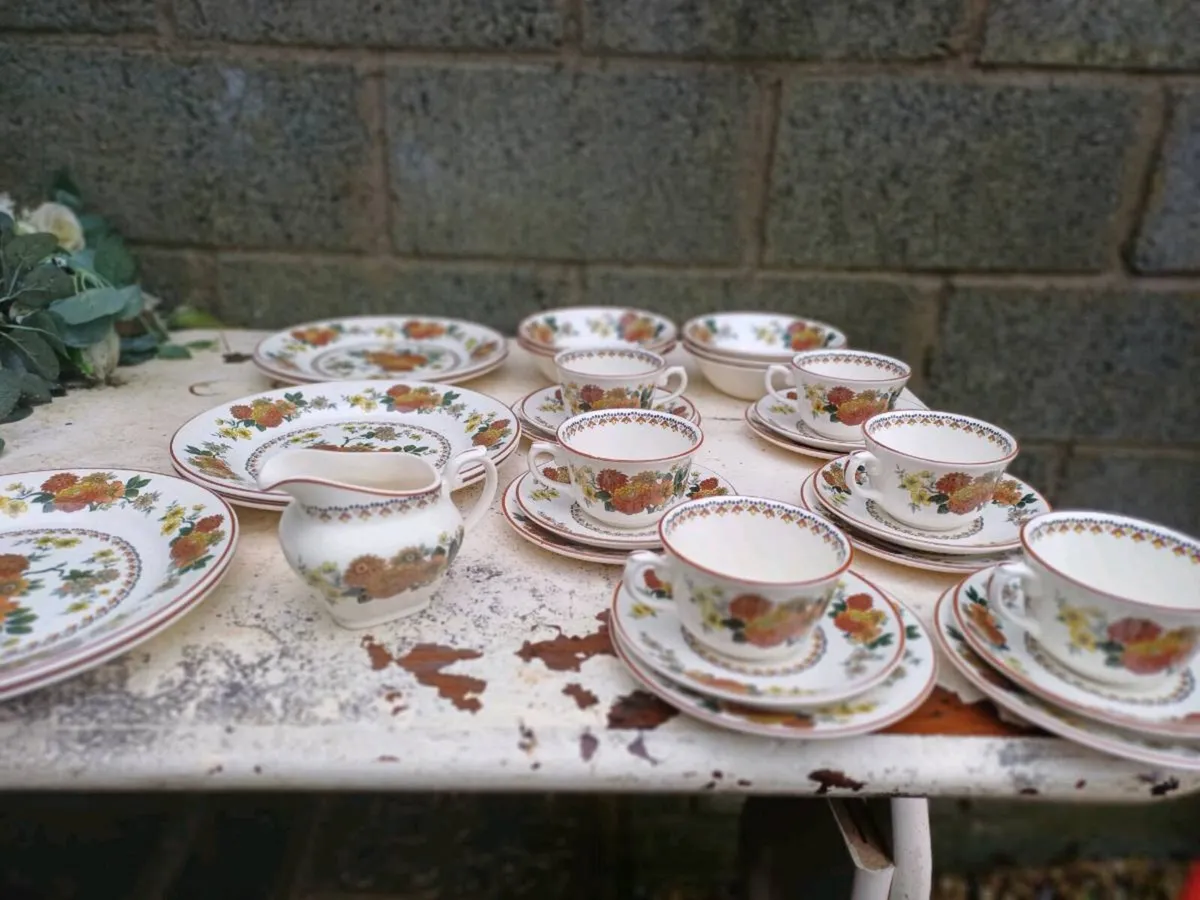 Vintage Franciscan Dynasty Mandalay Set - Image 4