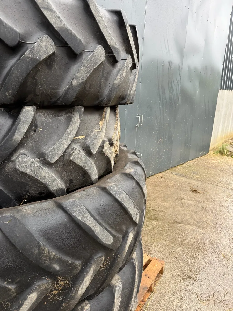 600/65/38 tyres - Image 2