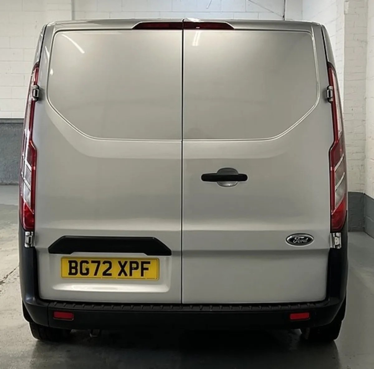 2022 Ford Transit Custom Panel Van - Image 3