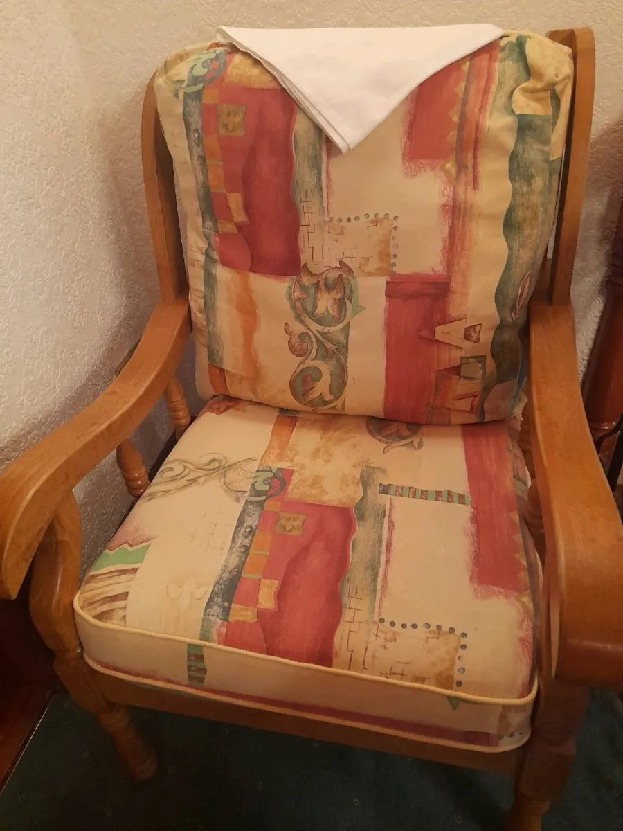 Three piece suite - Image 3