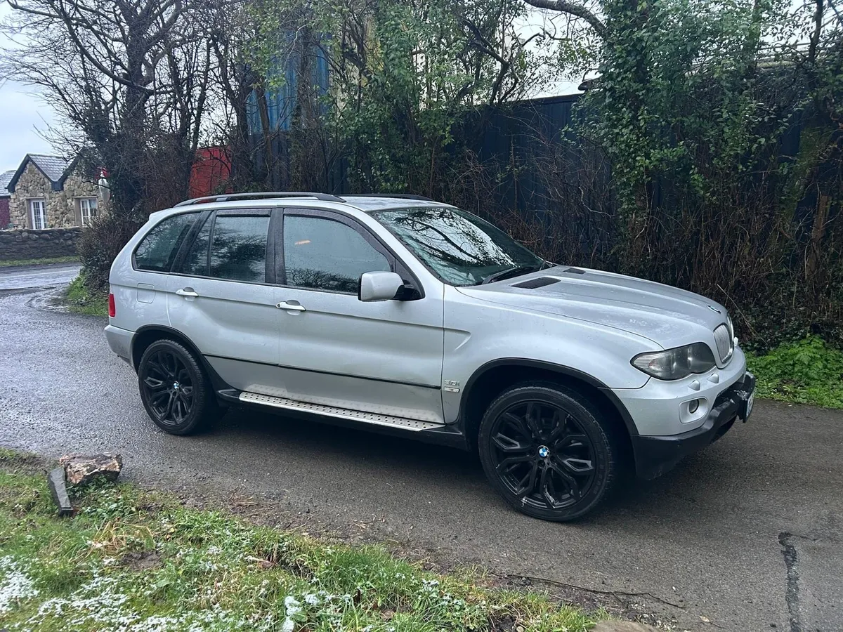 BMW X5 Crew Cab Petrol - Image 4