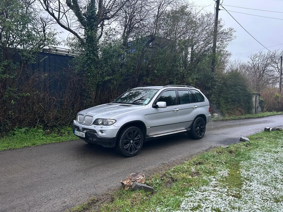 BMW X5 Crew Cab Petrol - Image 1
