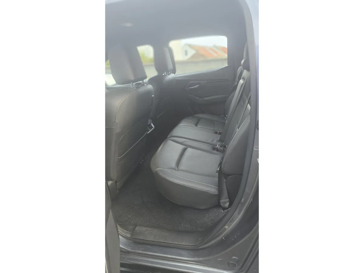 Isuzu D-Max LX DOUBLE CAB 4DR - Image 4