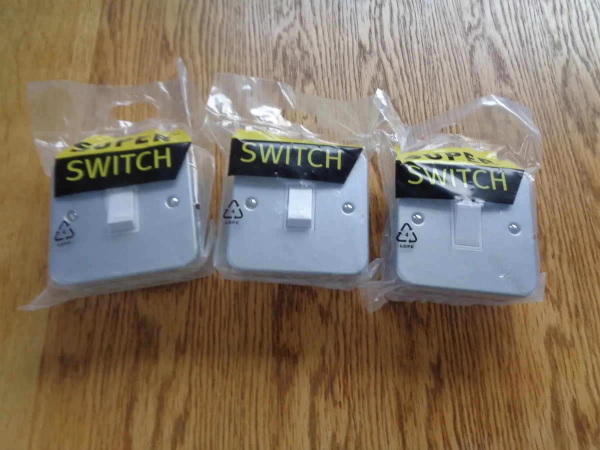 Double Pole Metal Clad Switch & Surface Box x 3 - Image 1