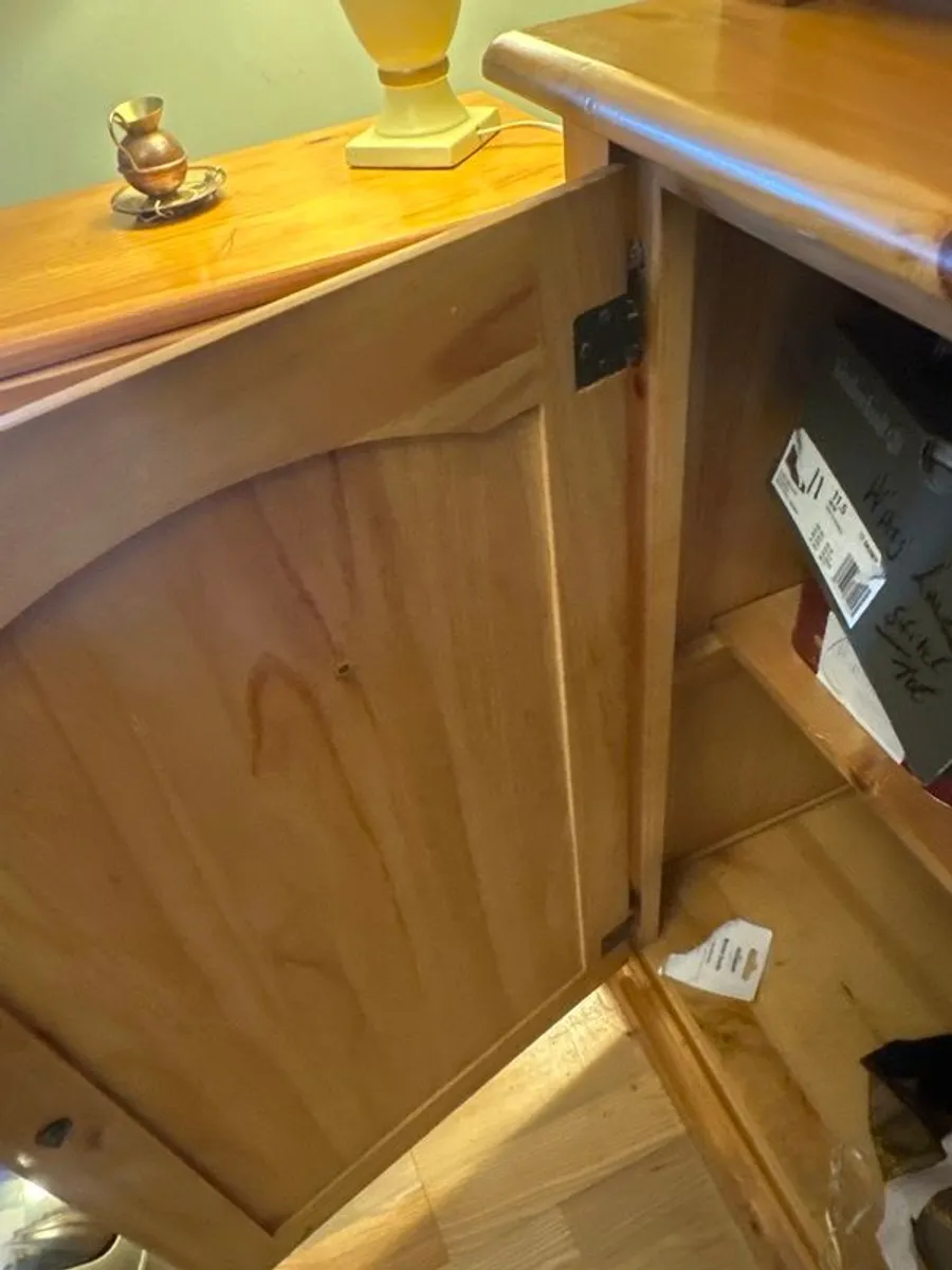 Crafted wooden large entertainment Center - Image 3