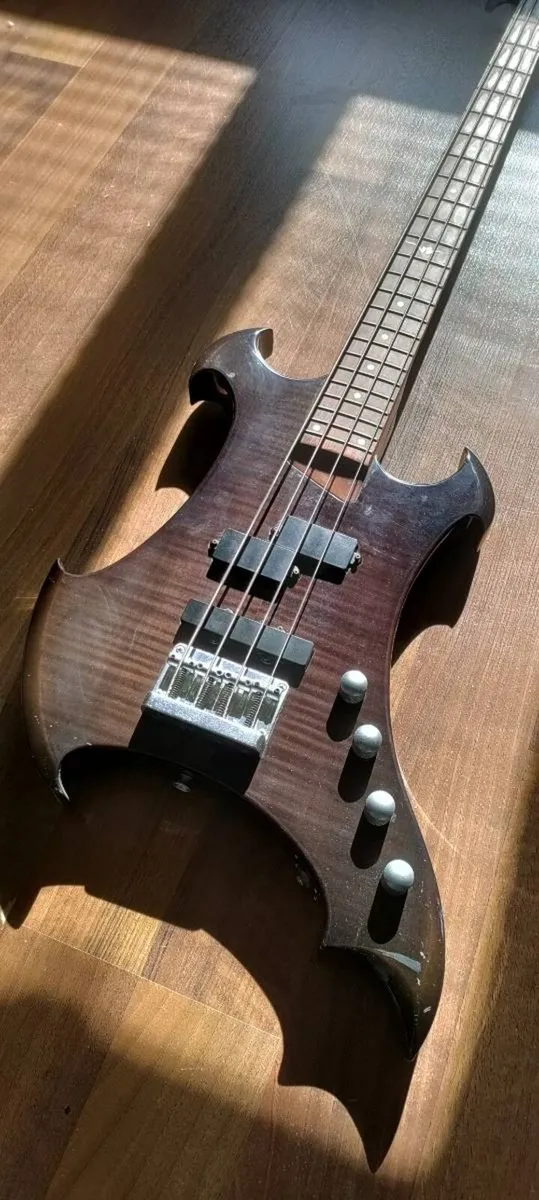 Bass Guitar ESP VWR99 Metal Axxe Wraith - Image 1