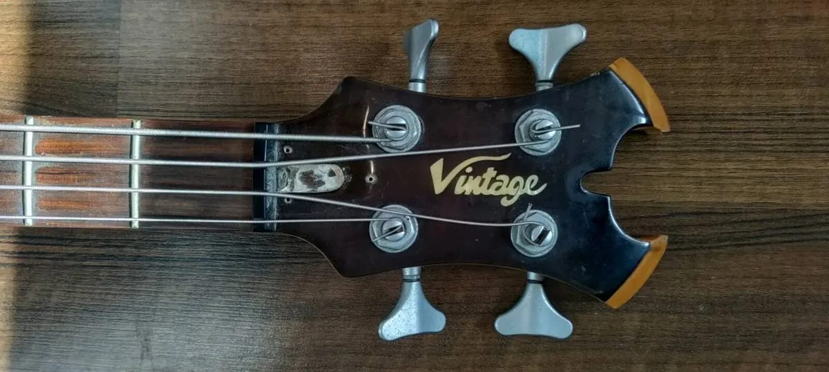 Bass Guitar ESP VWR99 Metal Axxe Wraith - Image 4