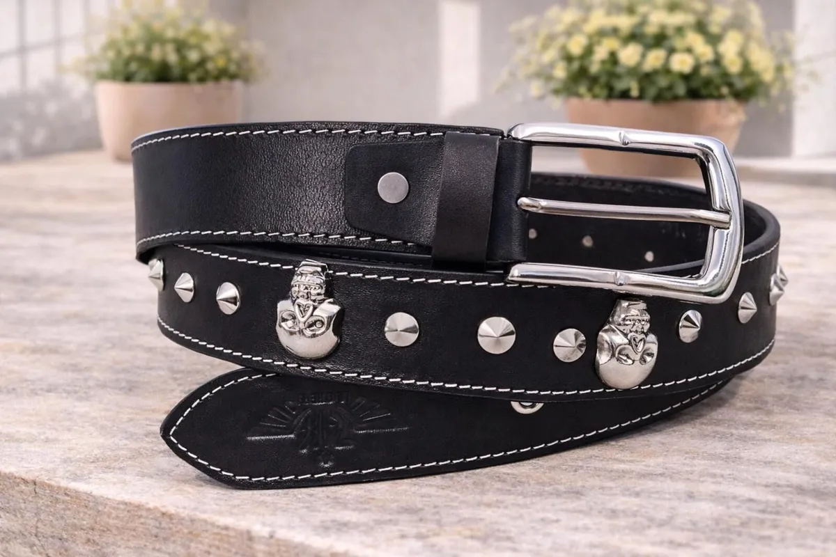 Unisex Black Skull Studded Leather Belt - Image 3