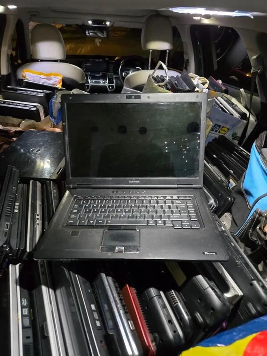 Over 150 piece laptop - Image 4