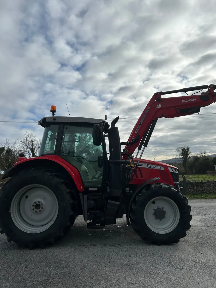2018 Massey Ferguson 6712S with Loader - Image 4