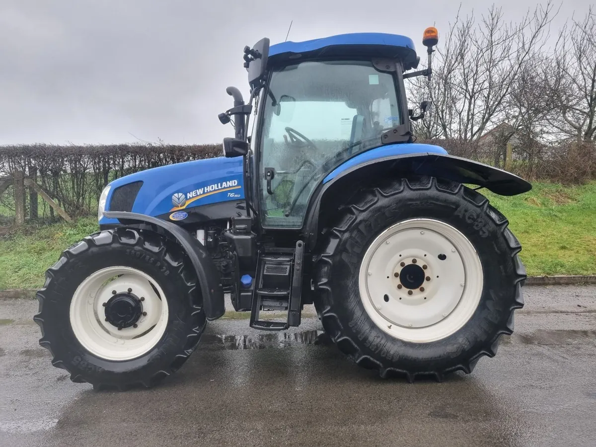 2014 NH T6.160 6700 hrs full suspension - Image 4