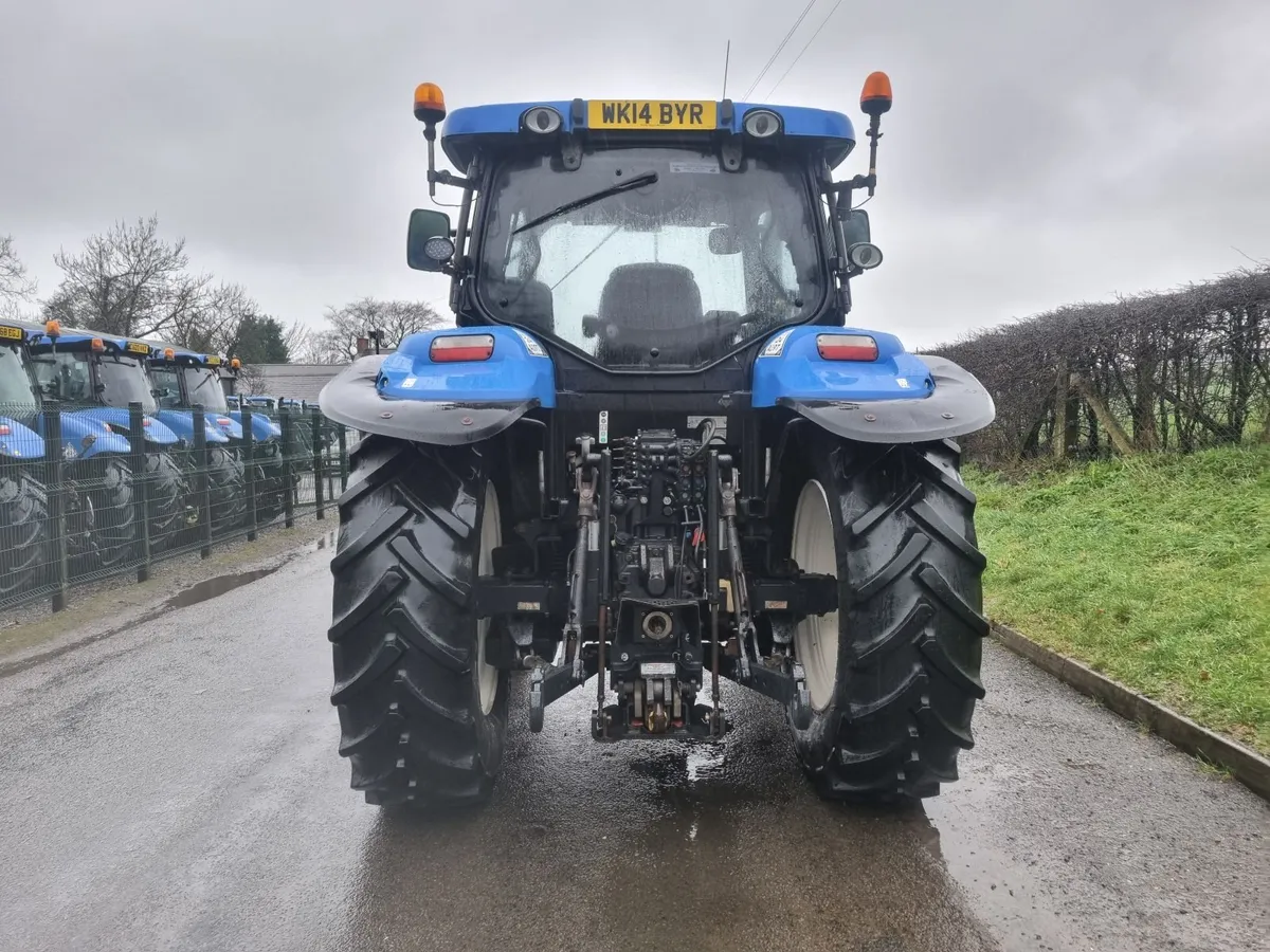 2014 NH T6.160 6700 hrs full suspension - Image 3