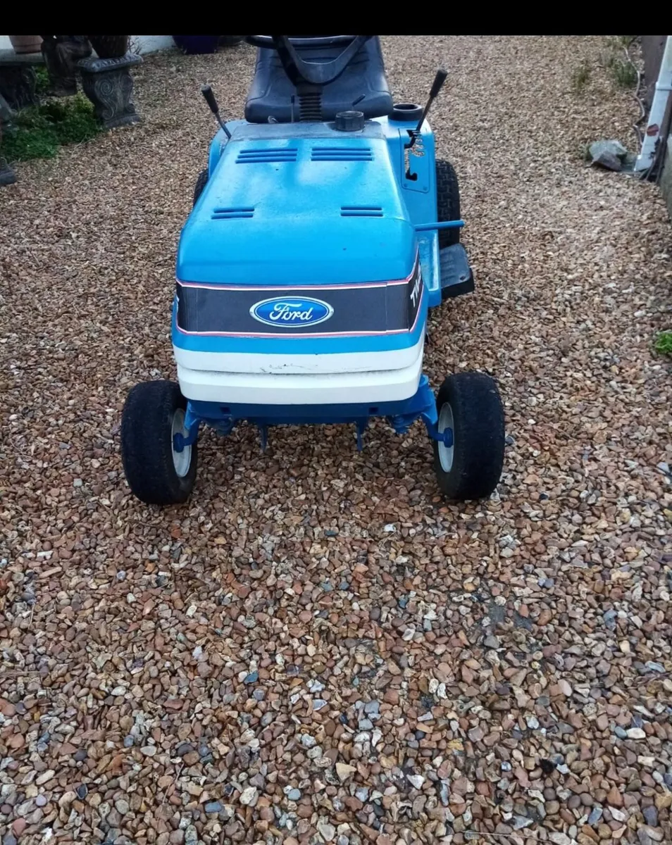 Garden tractor for towing a trailer - Image 4