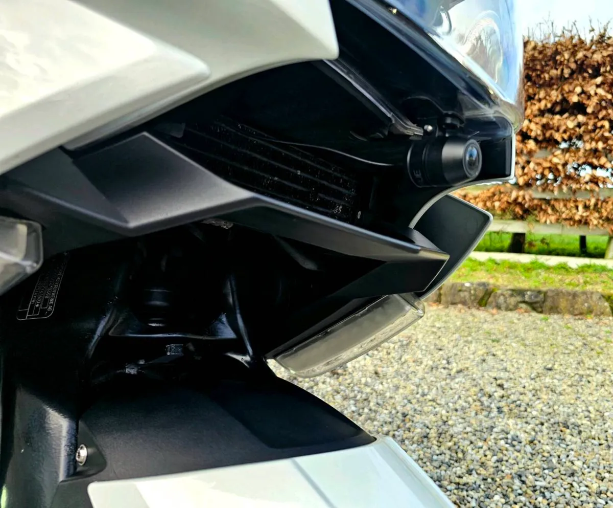 2011 BMW K1600 GT TAX 10/26 IMMACULATE - Image 4