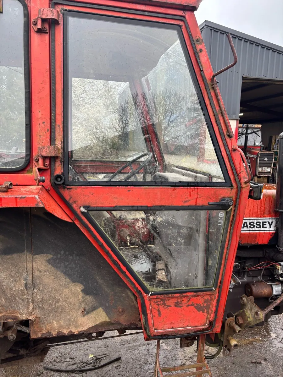 Massey 290 cab parts and wheels - Image 4
