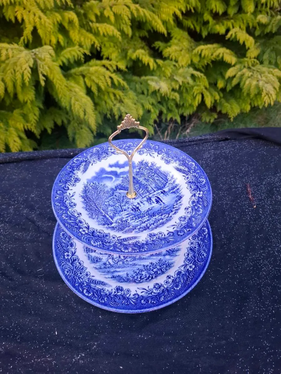 By post only blue cake stand - Image 2