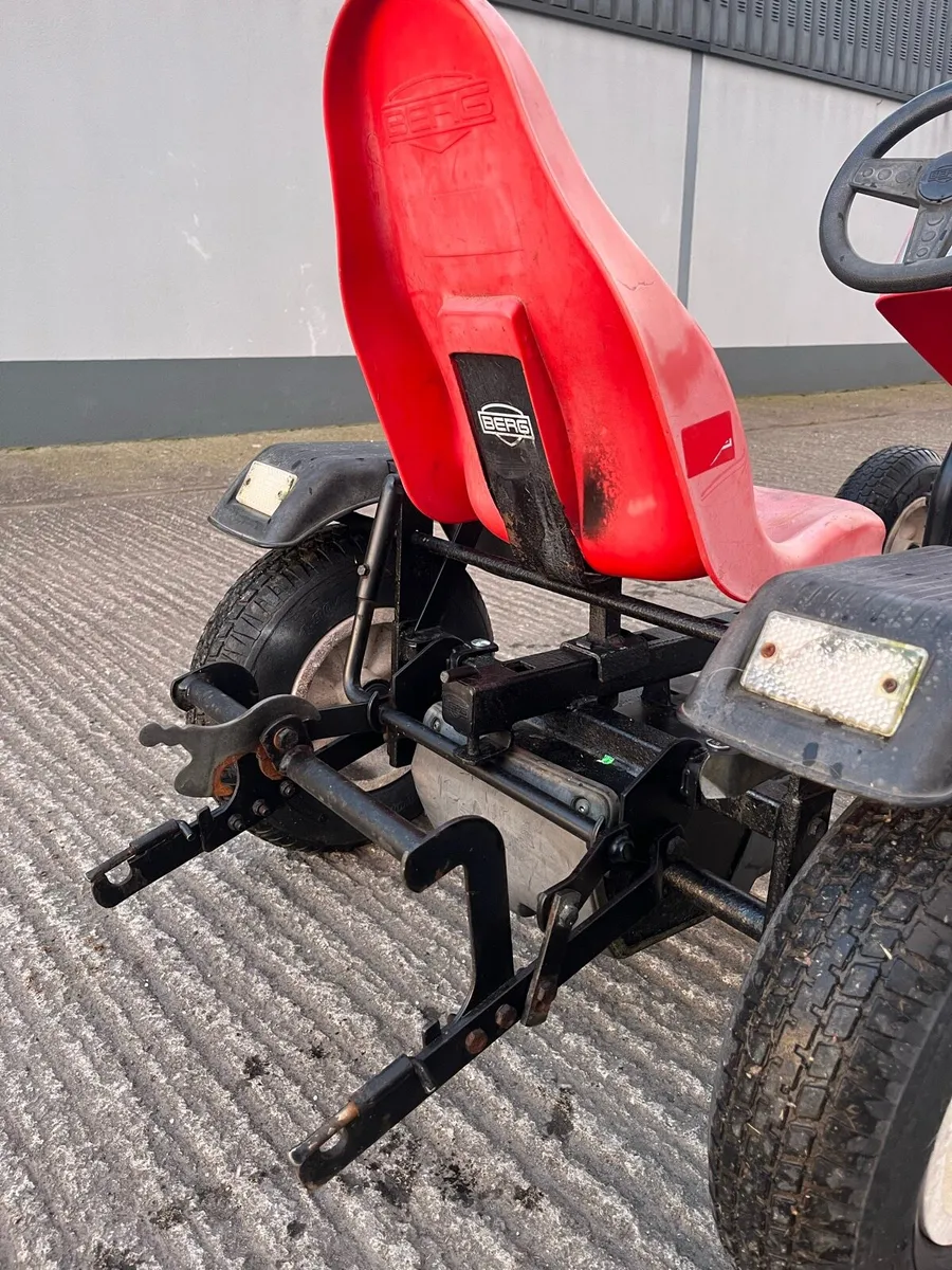 Berg go cart with extra seat - Image 4