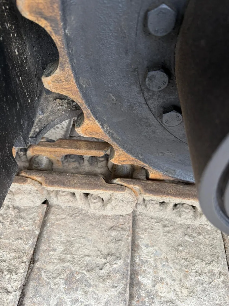 Hitachi Zaxis 85 - Image 4