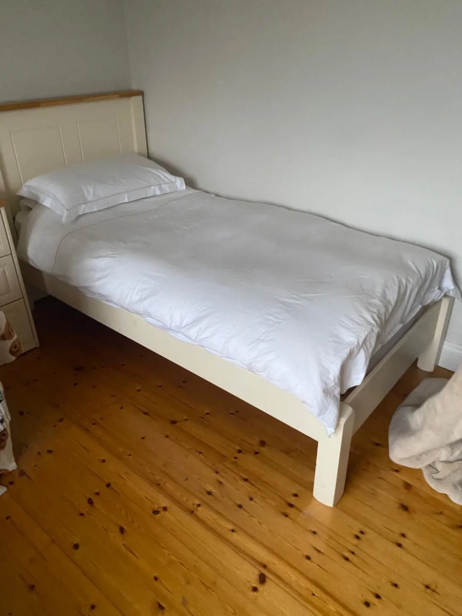 Cream wooden single beds x2 - Image 3