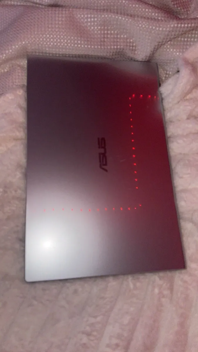 ASUS laptop - Image 3
