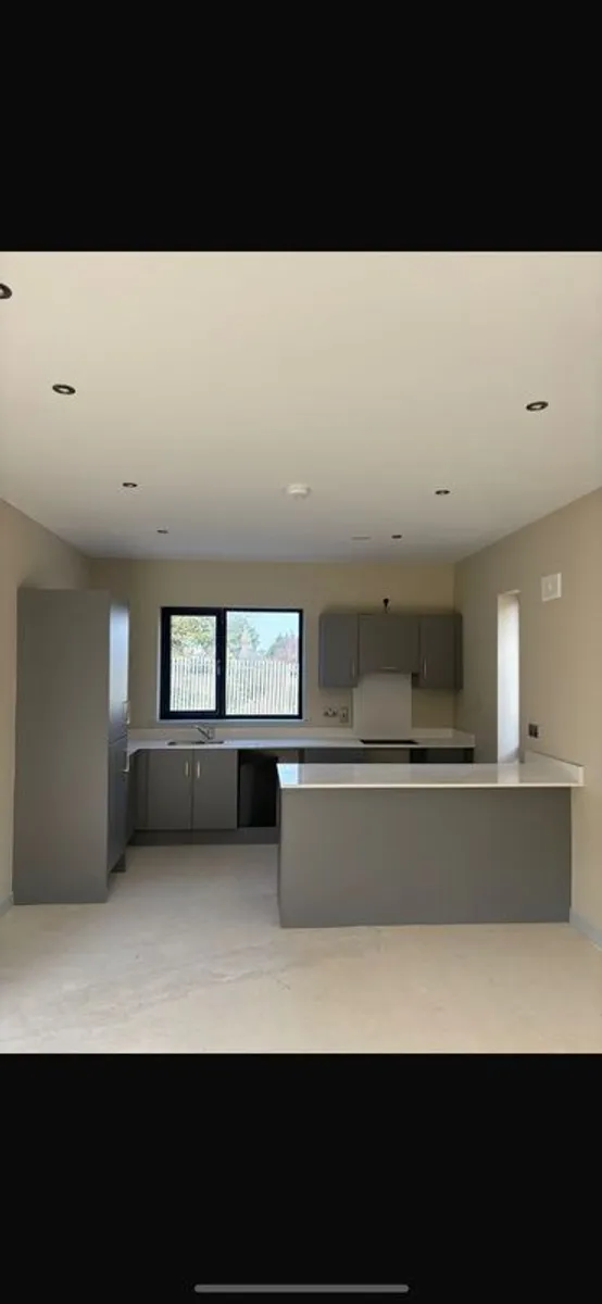 Brand new kitchen - Image 4