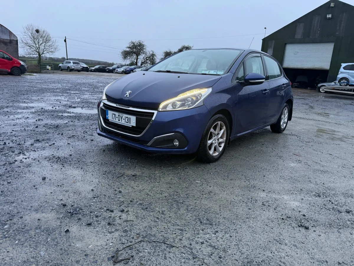 2017 Peugeot 208 Diesel - Image 2