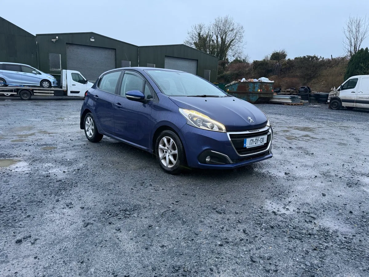 2017 Peugeot 208 Diesel - Image 1