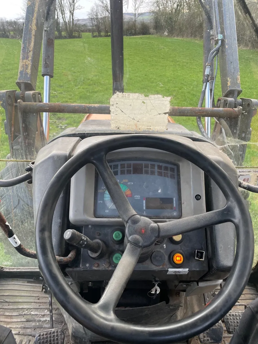 Renault Ceres 4wd loader tractor - Image 3