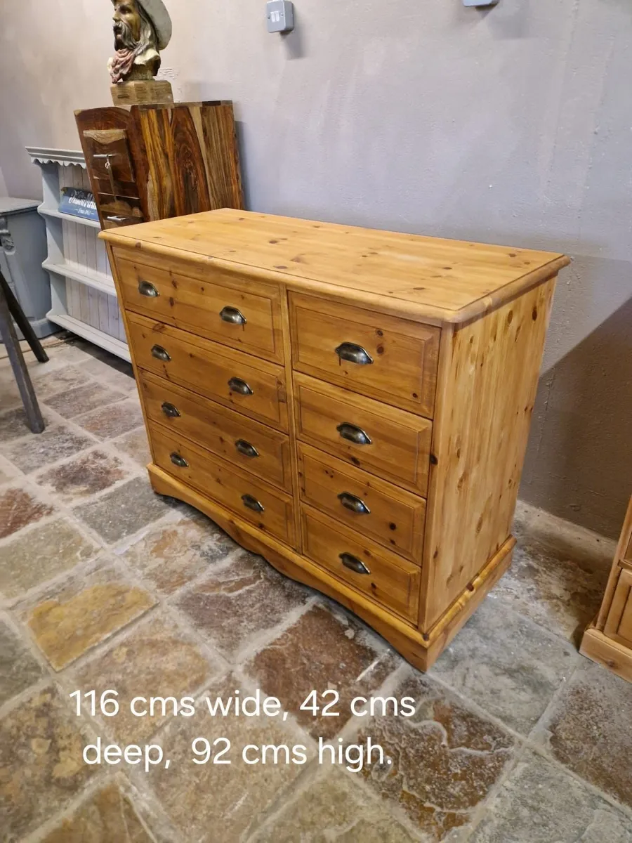 Large vintage pine chest of drawers - Image 2