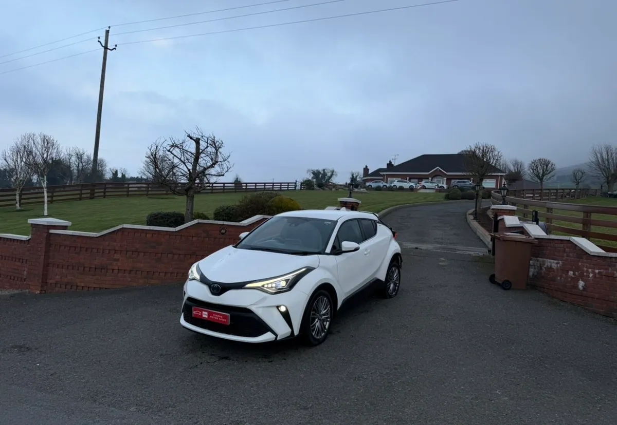 2022 Toyota CH-R - Image 1