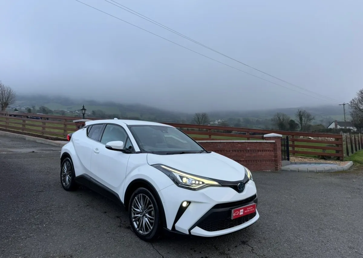 2022 Toyota CH-R - Image 2