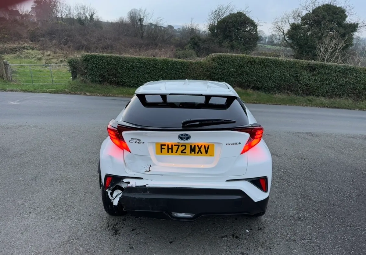 2022 Toyota CH-R - Image 4