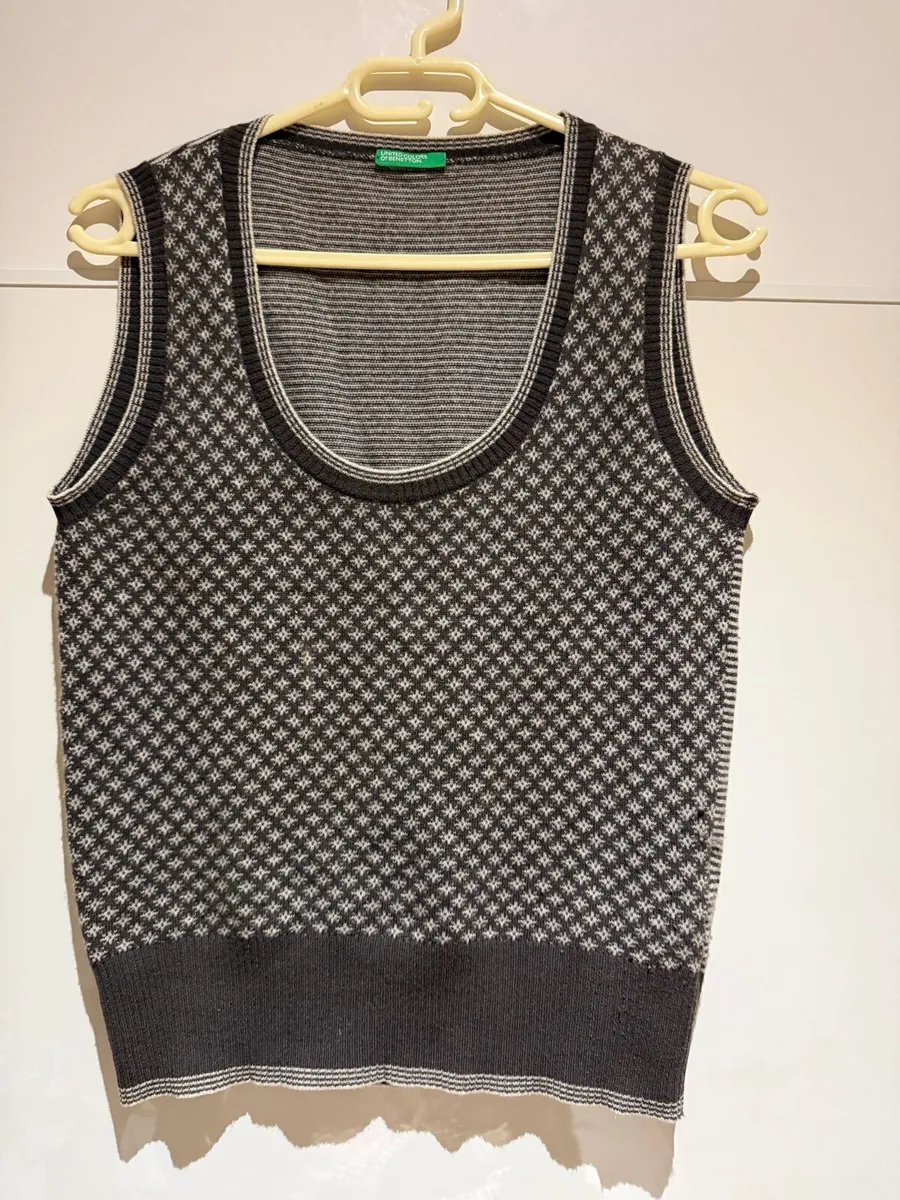sweater vest - Image 1